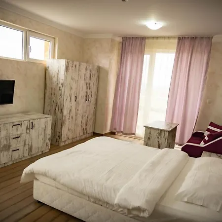 호텔 семеен прованс 3*