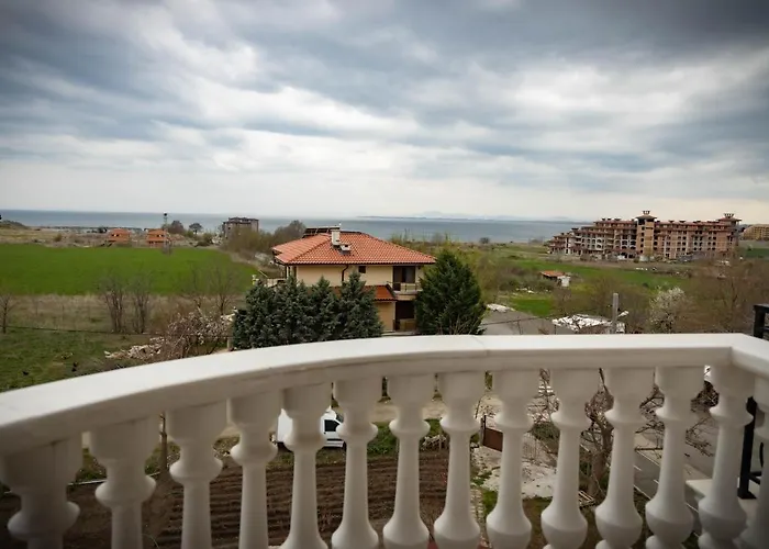 семеен прованс מלון אהלוי