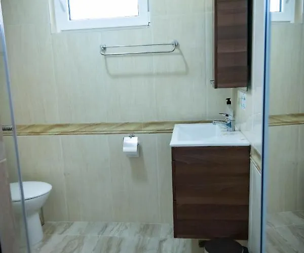 מלון семеен прованс אהלוי