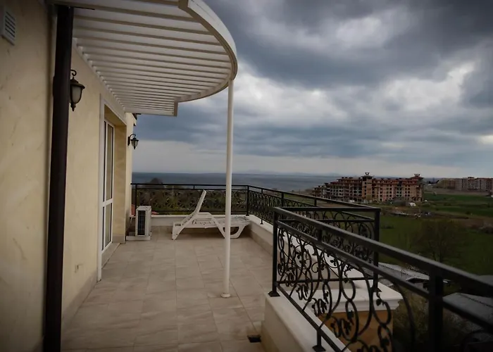 семеен прованс מלון אהלוי