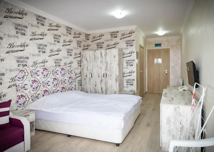 מלון семеен прованс