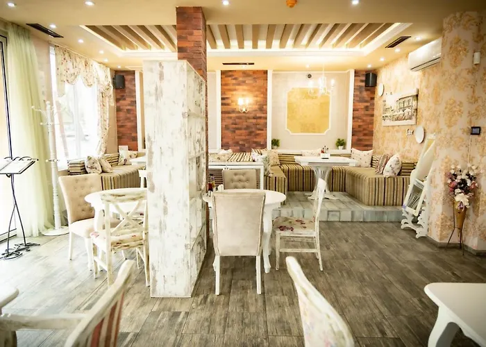 семеен прованс מלון 3*