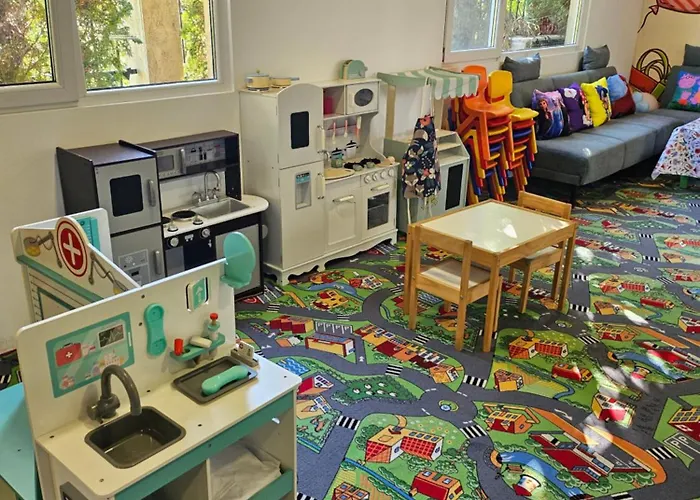 מלון семеен прованс 3*