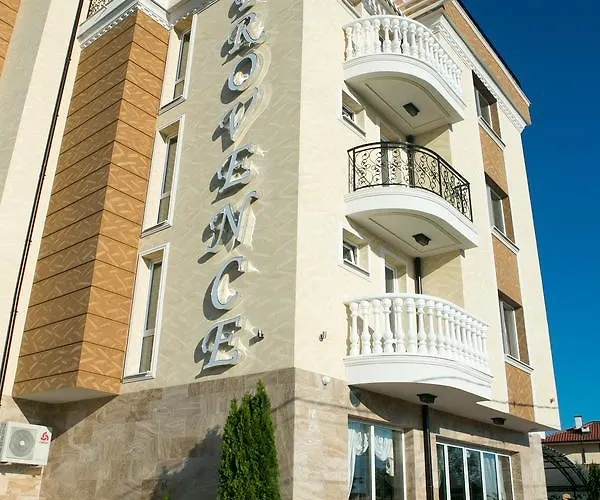 מלון семеен прованс אהלוי