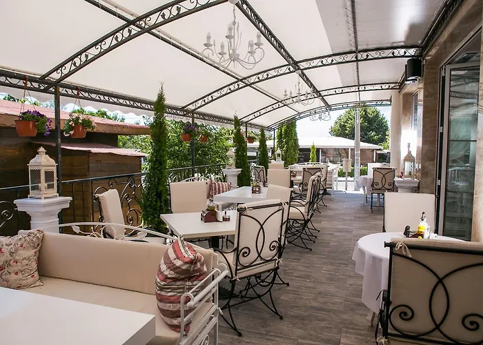 семеен прованс מלון