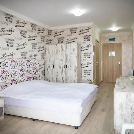 Hotel семеен прованс