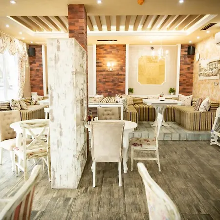 семеен прованс 酒店 3*