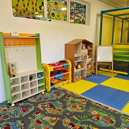 семеен прованс Hotel 3*