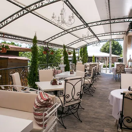 семеен прованс 酒店