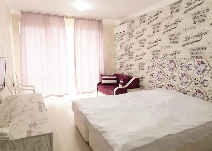 семеен прованс Hotel Aheloy